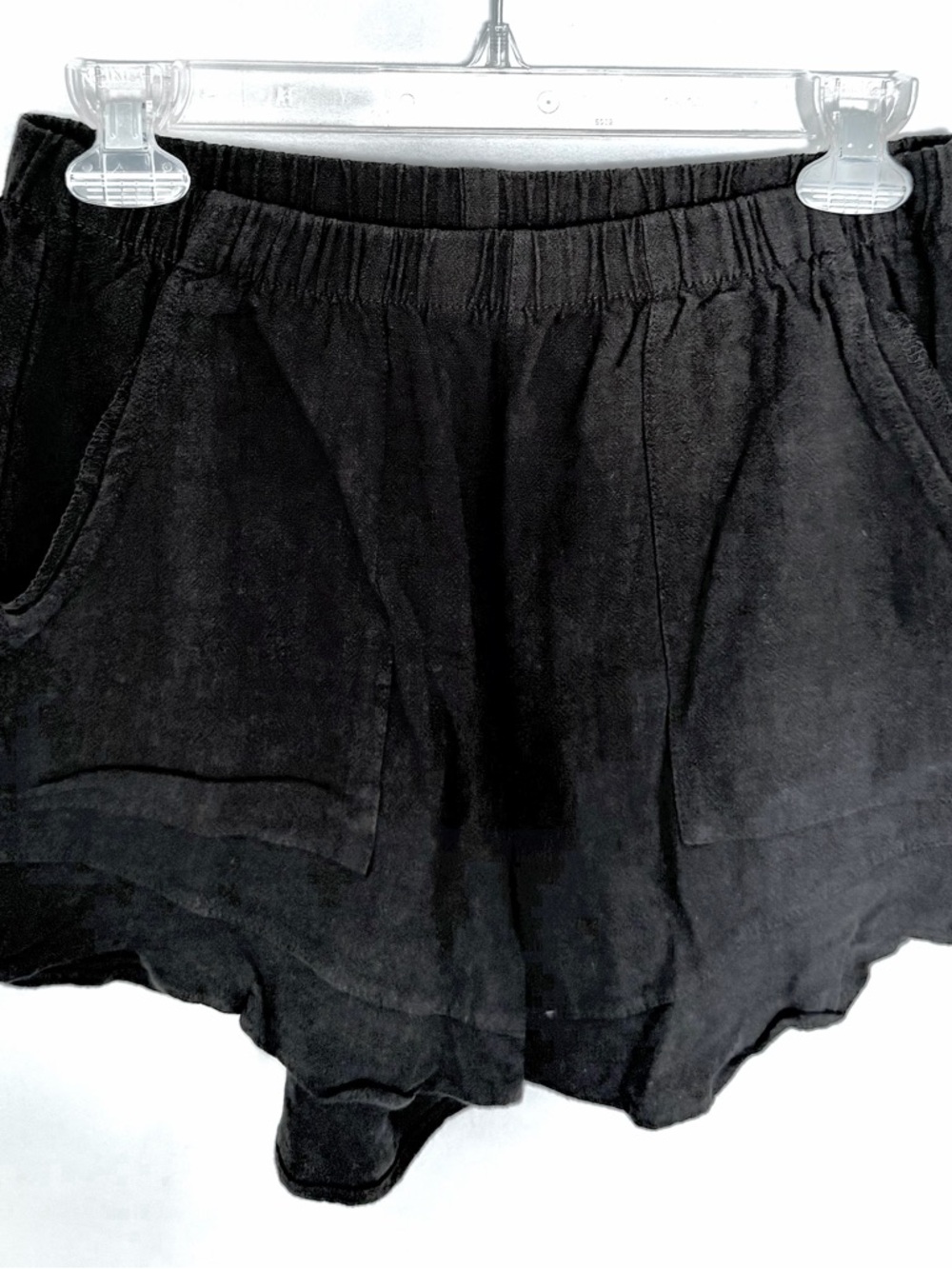 Women’s Black Elastic-Waist Linen Blend Shorts